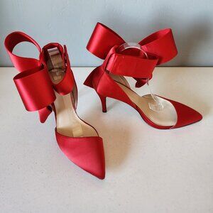 Aminah Red Bow Pumps "EUC"